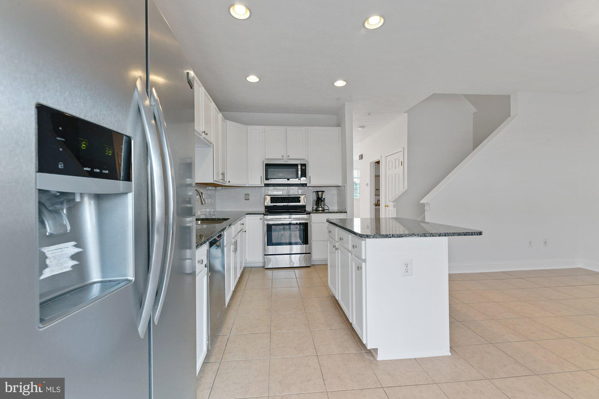 827 Middle River Road Baltimore, MD 21220 - Photo 8 of 29 SS appliances