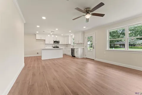 $279,700 | 1142 Sharynwood Drive, Baton Rouge, LA 70808