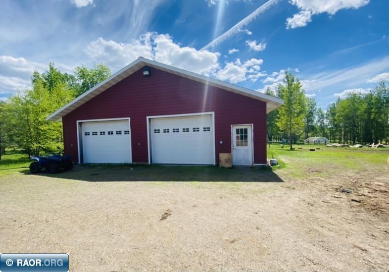 4057 North Dublin Road Hibbing, MN 55746 - Photo 2 of 20
