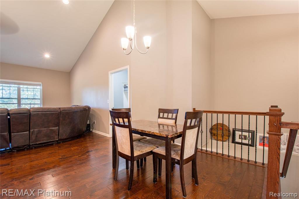 5590 Hartland Road Fenton, MI 48430 - Photo 15 of 46