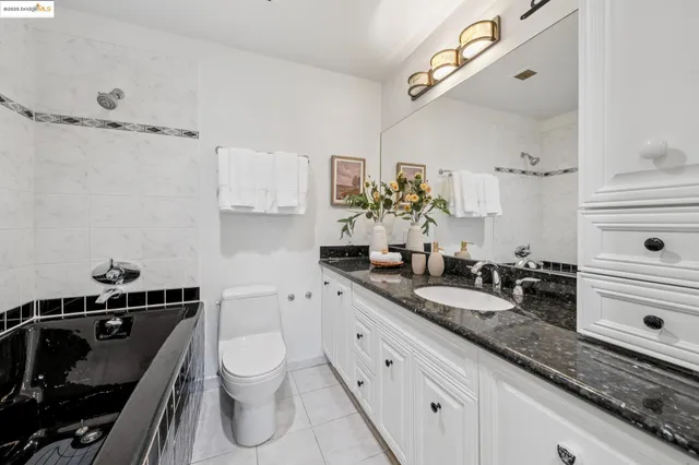 $895,000 | 565 Bellevue Avenue, Unit 1502, Oakland, CA 94610