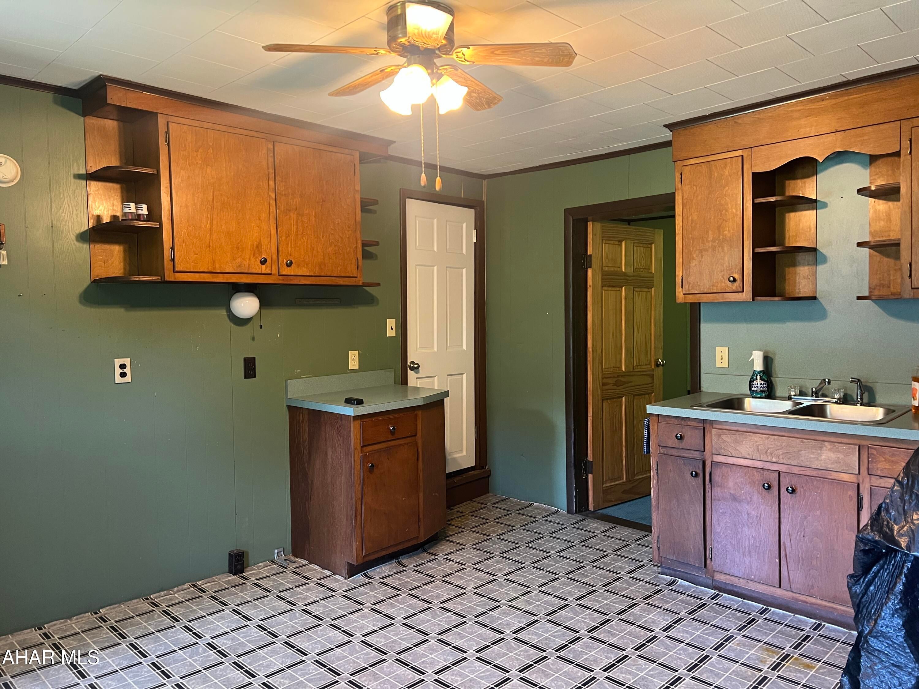 31 Stimely Road Lewistown, PA 17044 - Photo 6 of 20 Gallery Image 6