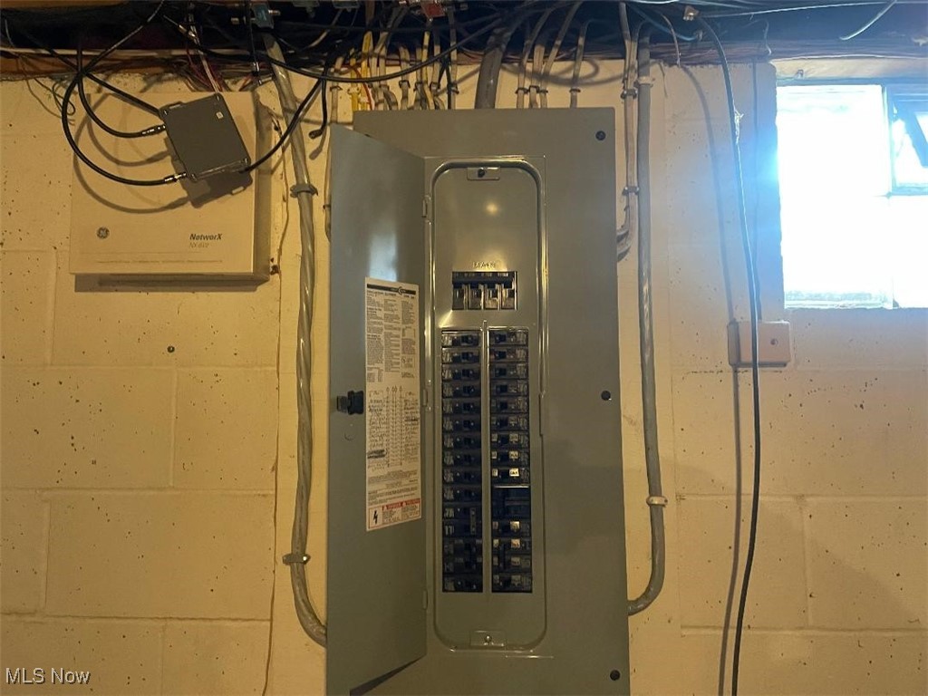 3400 Maple Ridge Drive Hubbard, OH 44425 - Photo 25 of 27 Electrical Box