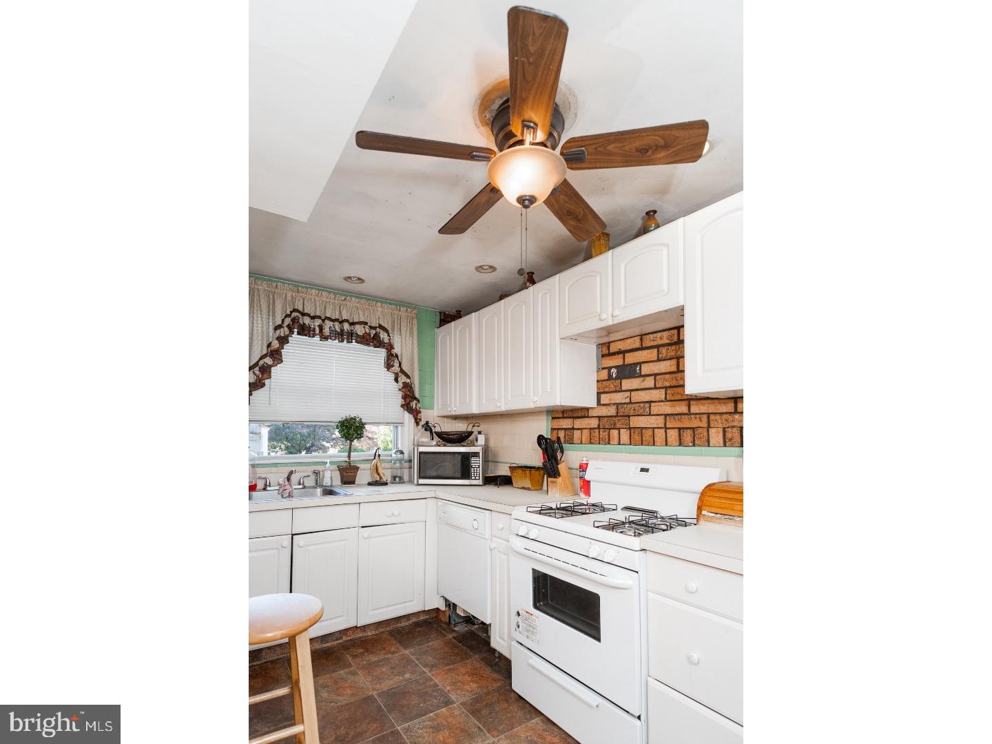 1353 Vernon Road Philadelphia, PA 19150 - Photo 6 of 19 Gallery Image 6