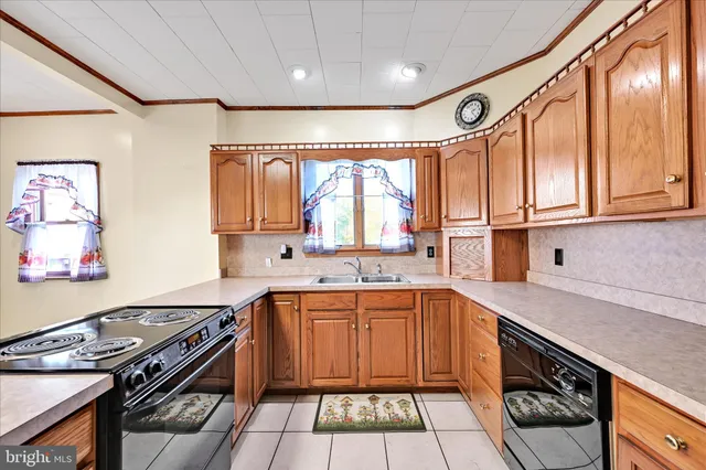 $139,900 | 283 South Tulpehocken Street, Pine Grove, PA 17963