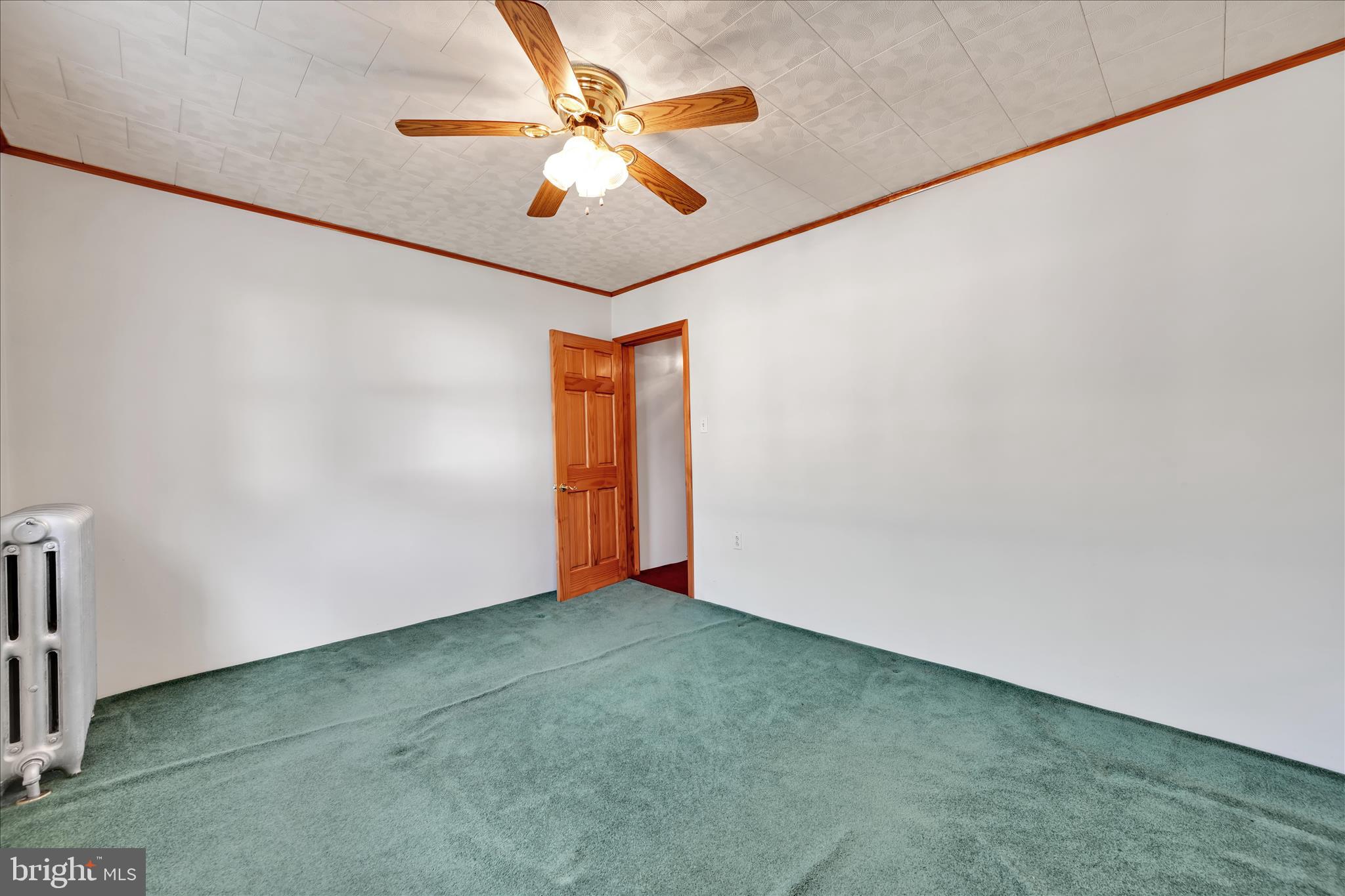 283 South Tulpehocken Street Pine Grove, PA 17963 - Photo 19 of 35 a view of an empty room