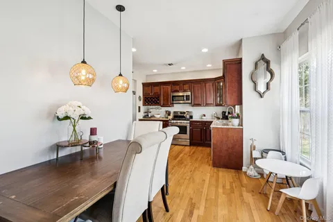 $745,000 | 4 Clinton Avenue, Bellport, NY 11713