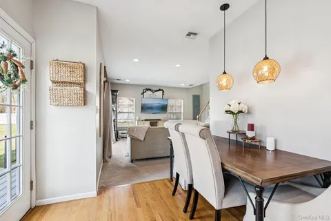 $745,000 | 4 Clinton Avenue, Bellport, NY 11713
