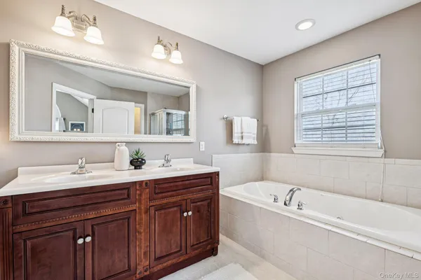 $745,000 | 4 Clinton Avenue, Bellport, NY 11713