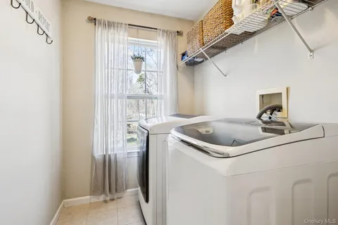 $745,000 | 4 Clinton Avenue, Bellport, NY 11713