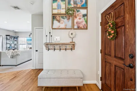 $745,000 | 4 Clinton Avenue, Bellport, NY 11713