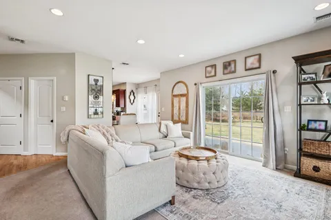 $745,000 | 4 Clinton Avenue, Bellport, NY 11713