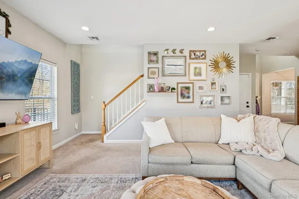 $745,000 | 4 Clinton Avenue, Bellport, NY 11713