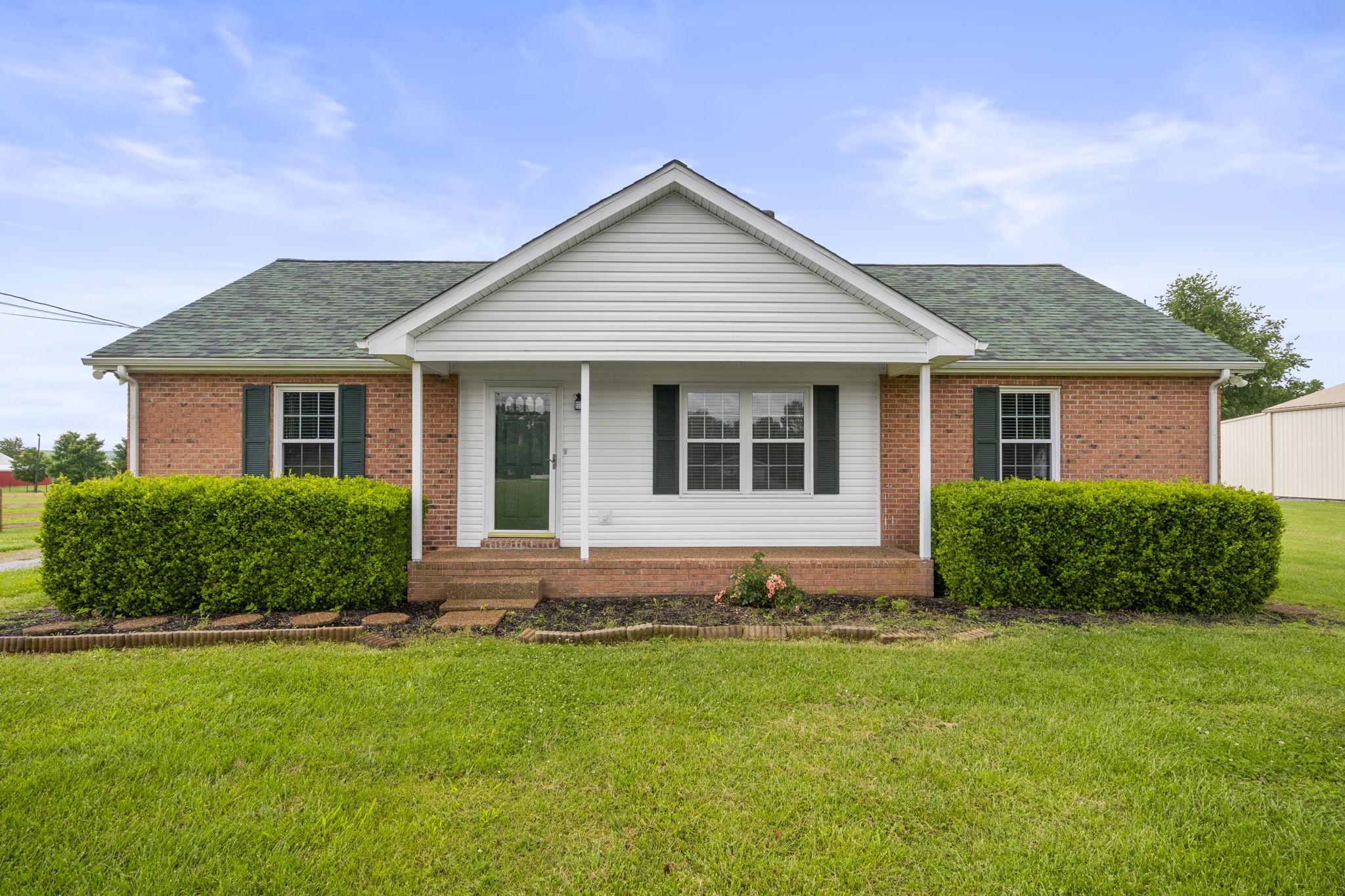 3017 Meadow Court Springfield, TN 37172 - Photo 1 of 26 Gallery Image 1