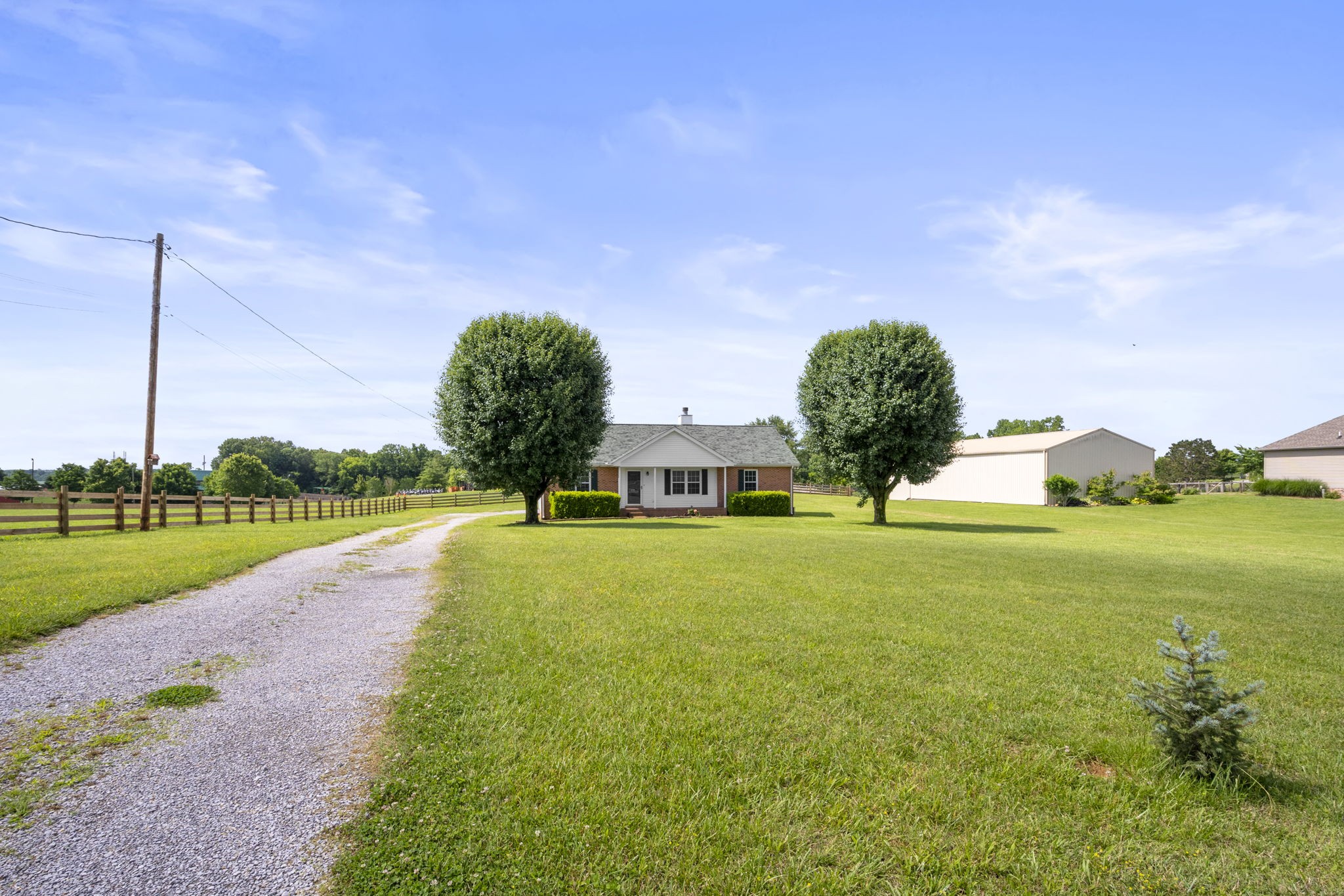 3017 Meadow Court Springfield, TN 37172 - Photo 2 of 26 Gallery Image 2