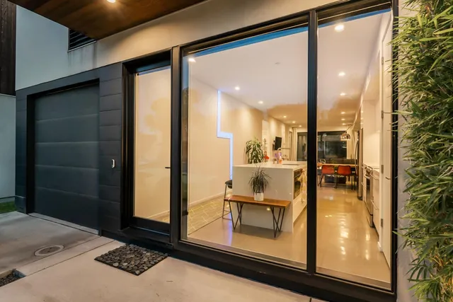 $799,999 | 1008 Yale Street, Sacramento, CA 95818