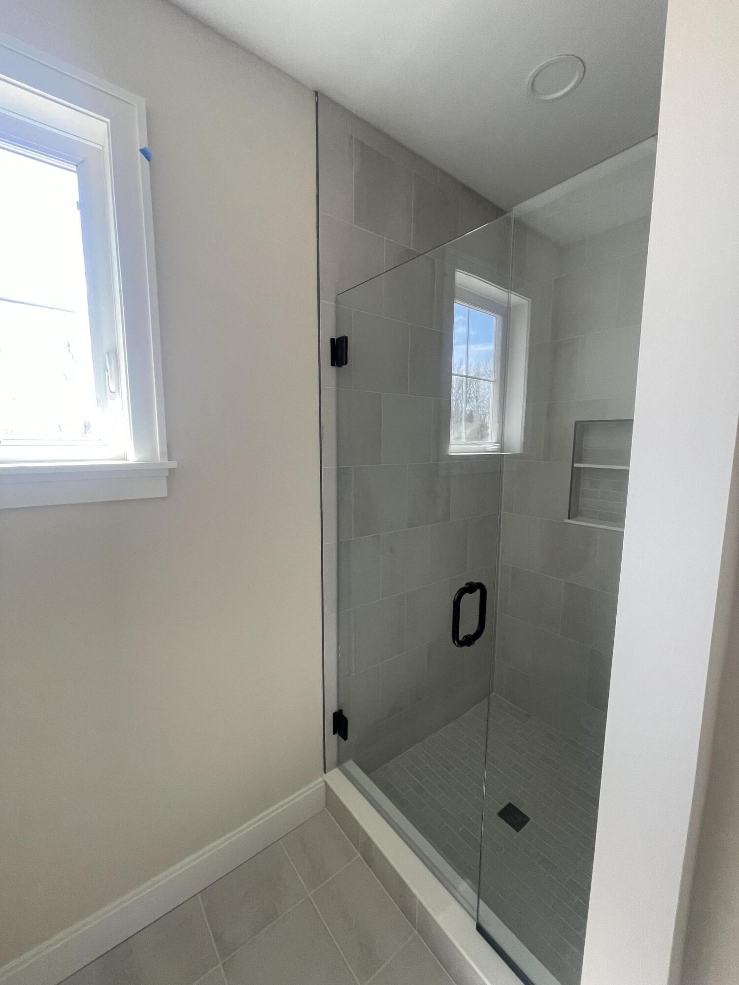 40 Cascade Circle, Unit 33 Kennebunk, ME 04043 - Photo 5 of 33 Glass Shower Door