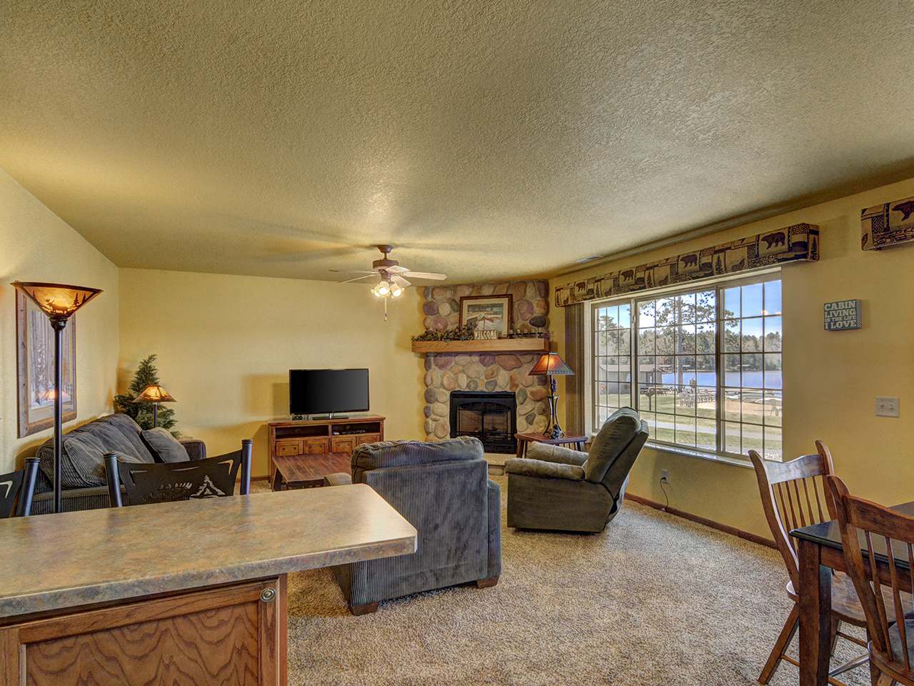 4443 Chain O Lakes Road, Unit 119 Eagle River, WI 54521 - Photo 5 of 24 Gallery Image 5