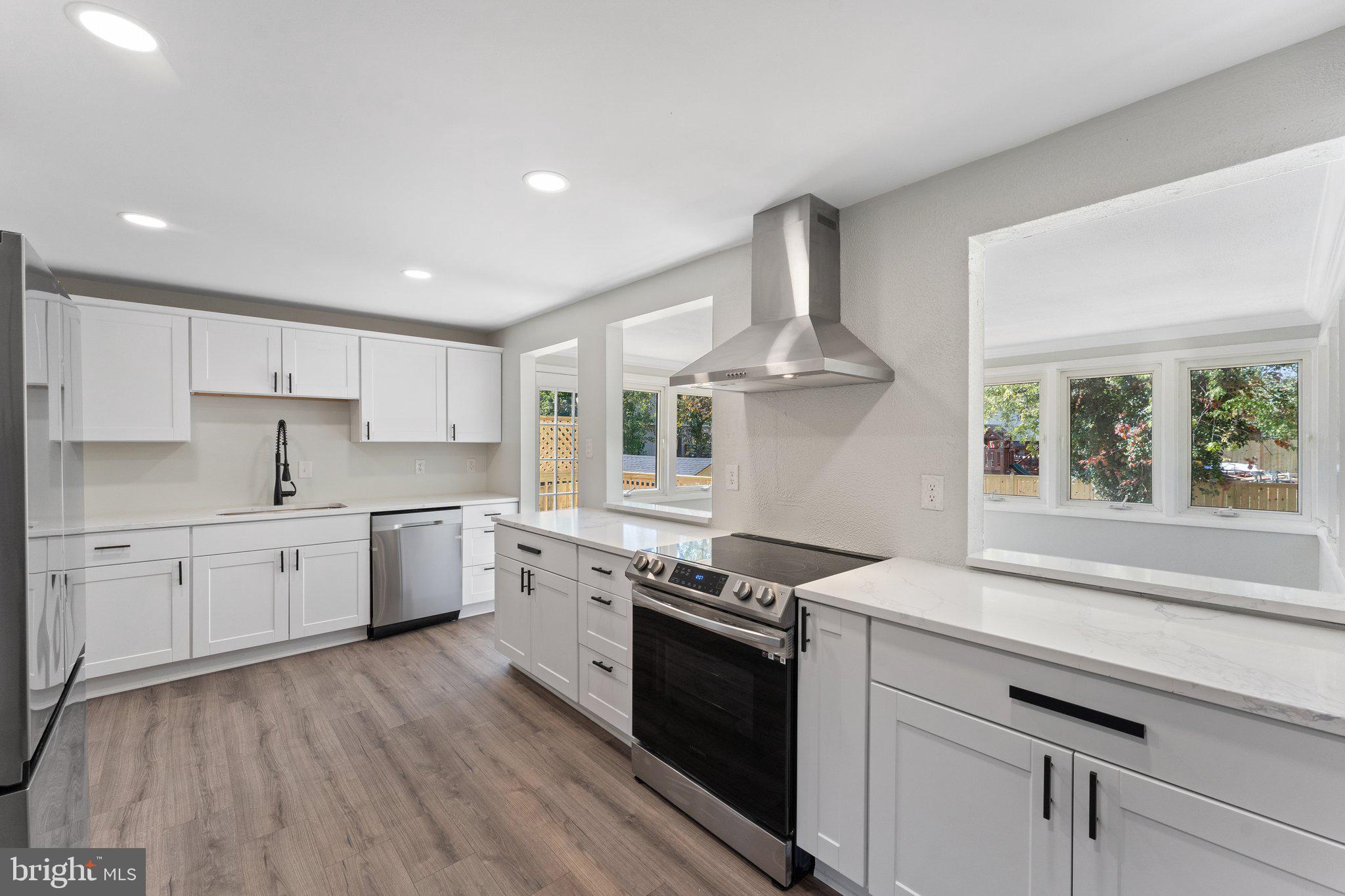 119 North Johnson Road Sterling, VA 20164 - Photo 9 of 41