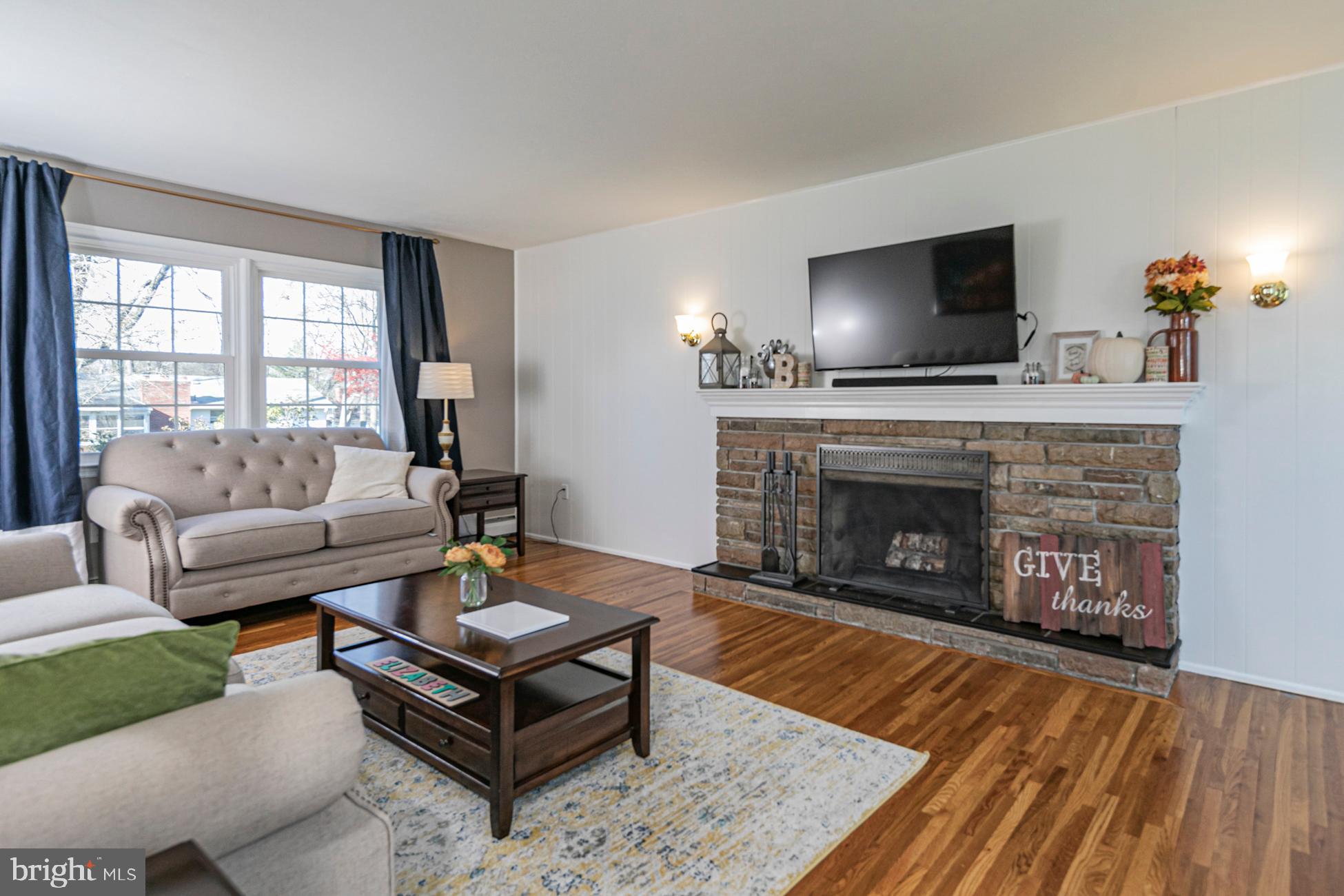 88 Mountainview Road Ewing, NJ 08628 - Photo 3 of 26