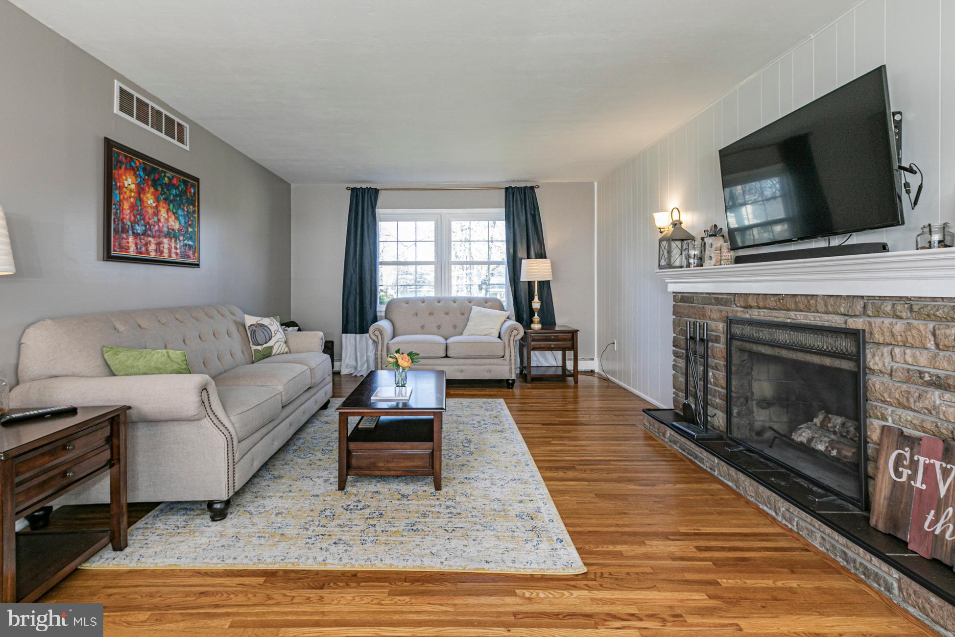 88 Mountainview Road Ewing, NJ 08628 - Photo 5 of 26