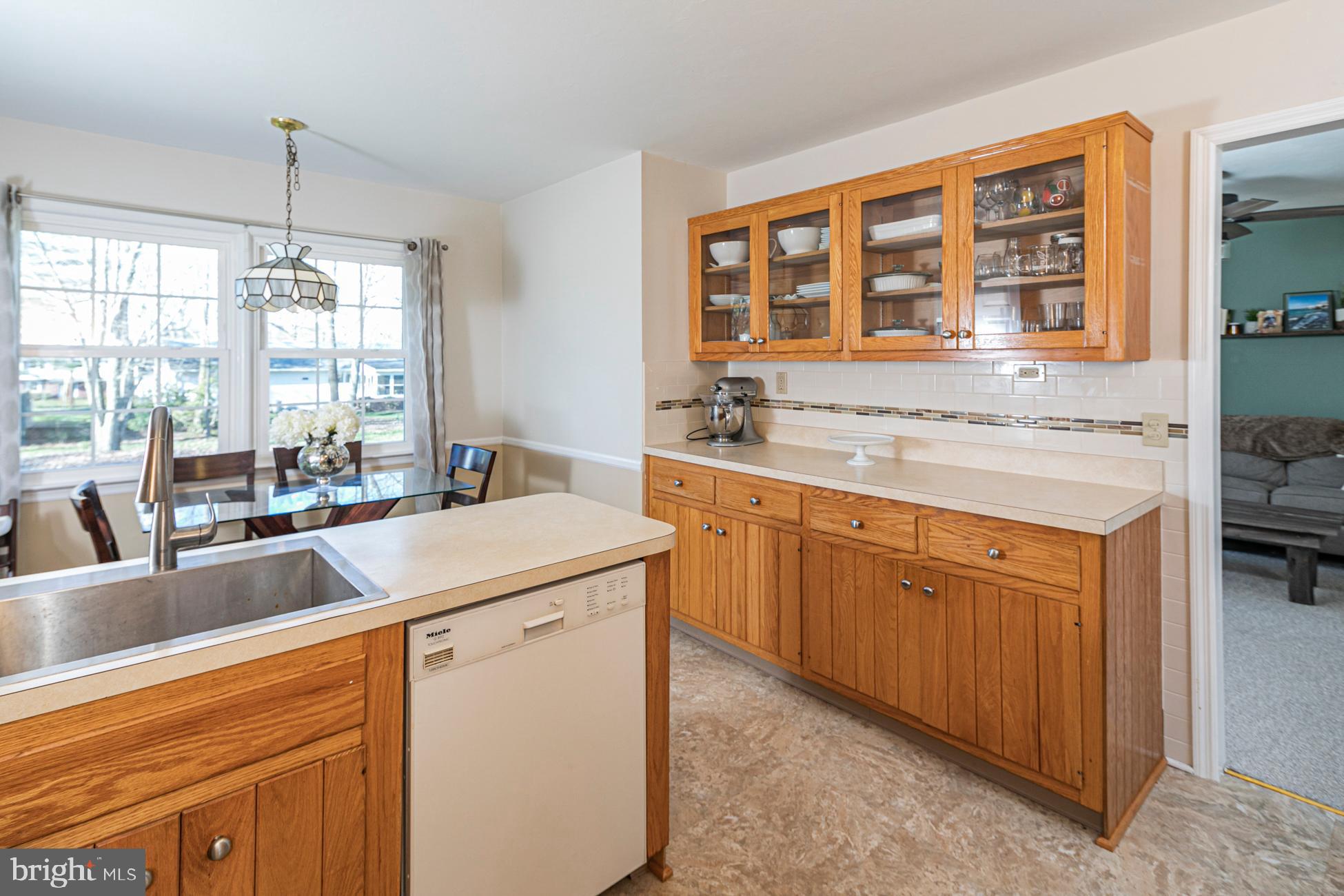 88 Mountainview Road Ewing, NJ 08628 - Photo 10 of 26