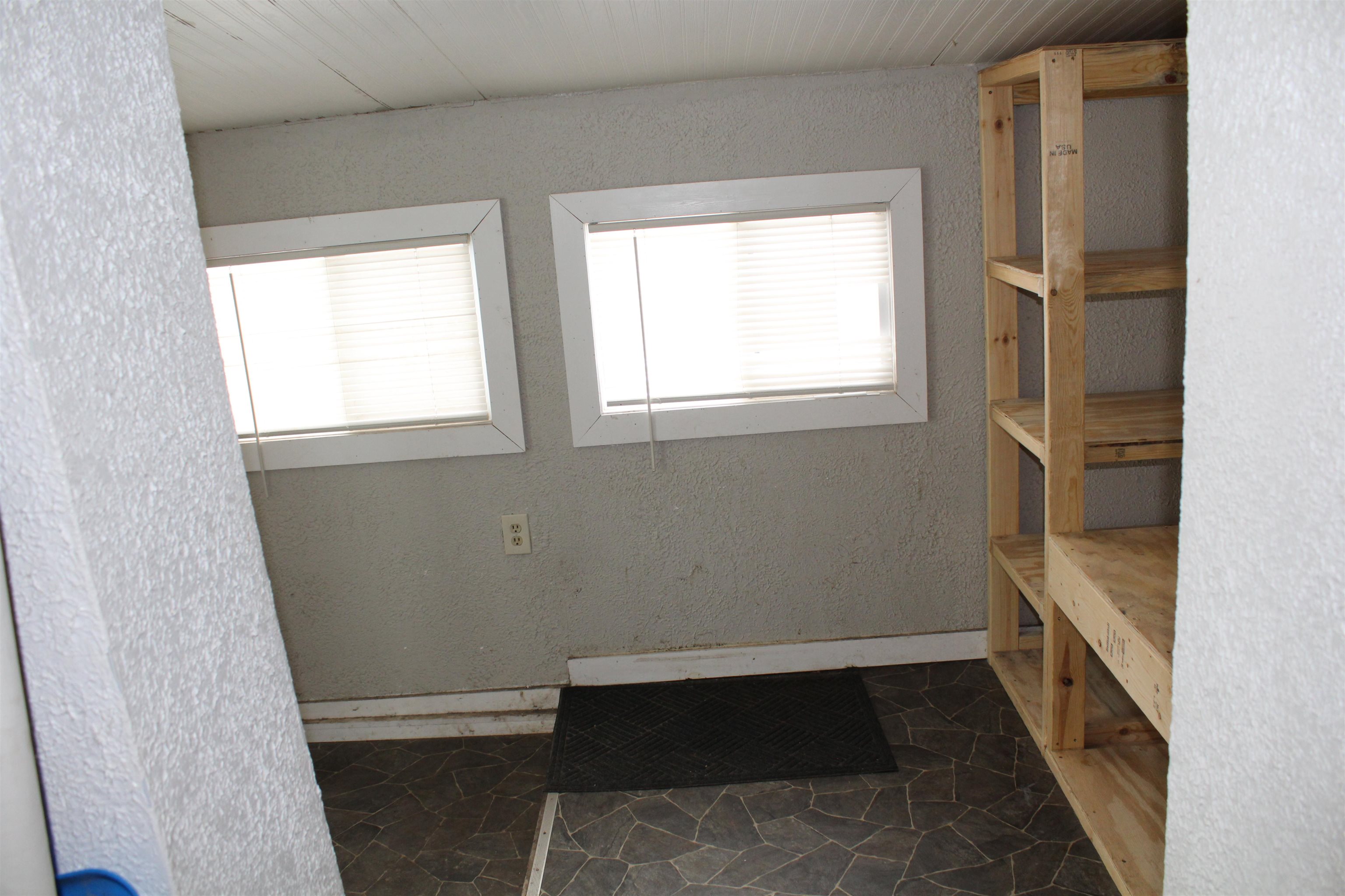 767 Logan Street Janesville, WI 53545 - Photo 10 of 24