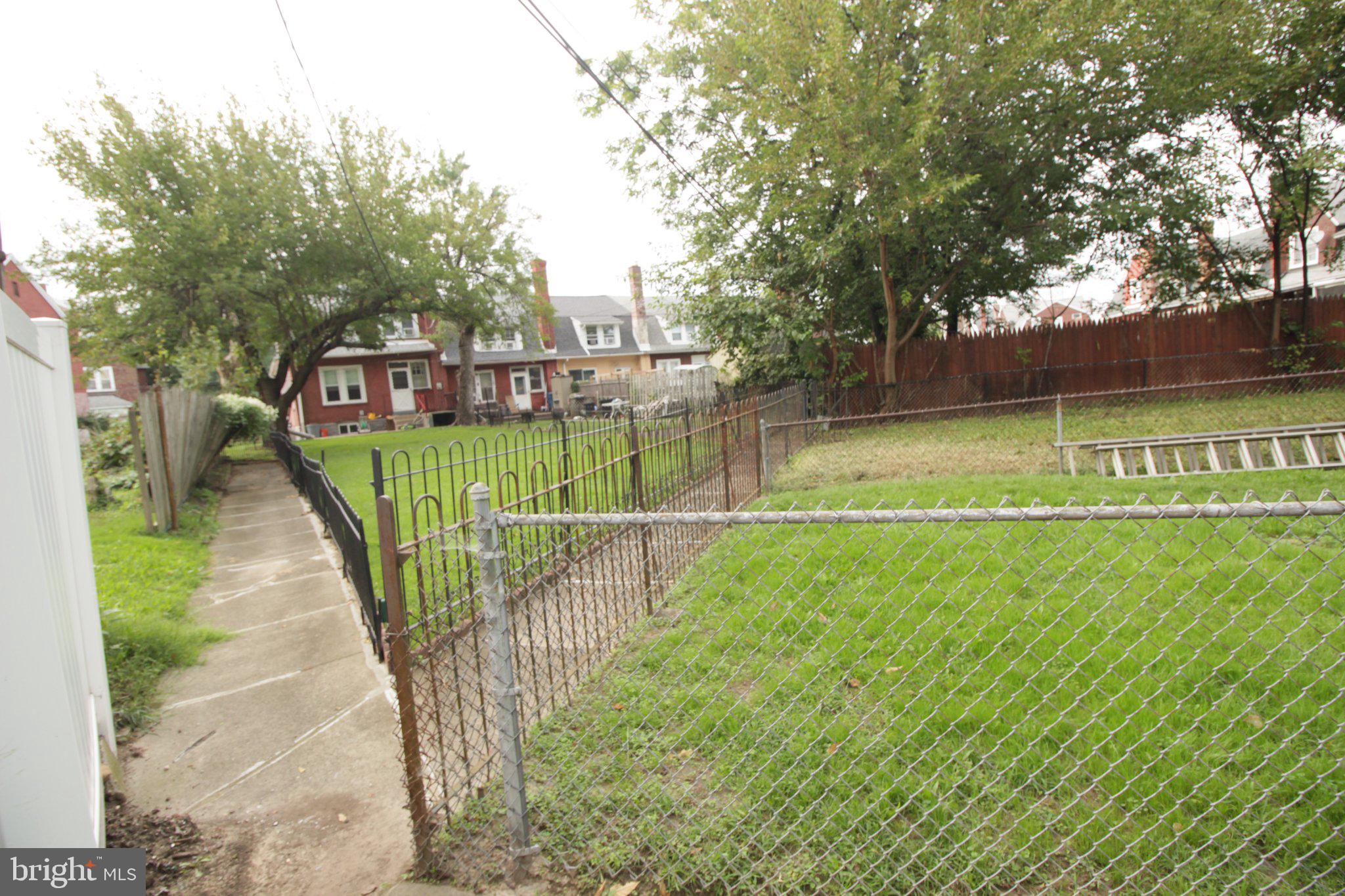 618 Post Road Marcus Hook, PA 19061 - Photo 30 of 33 Pathways in the back