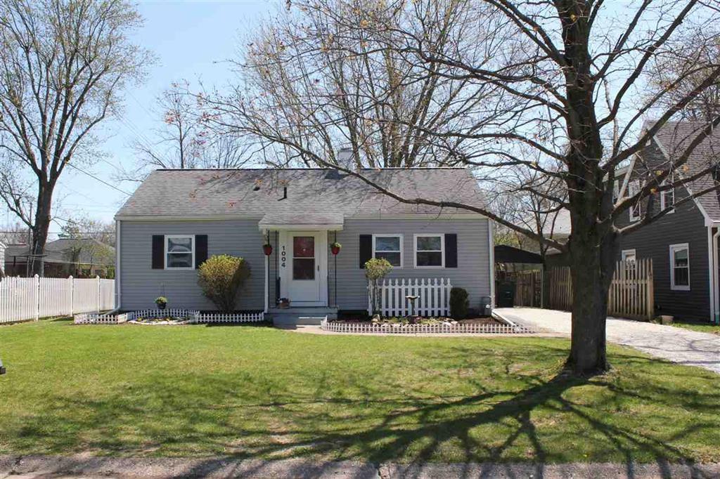 1004 North Alden Road Muncie, IN 47304 - Photo 2 of 20