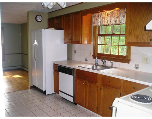 447 Lowell Road Groton, MA 01450 - Photo 5 of 13