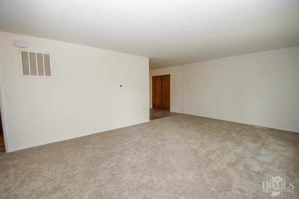 1604 South York Road Yorktown, IN 47396 - Photo 11 of 26 Gallery Image 11