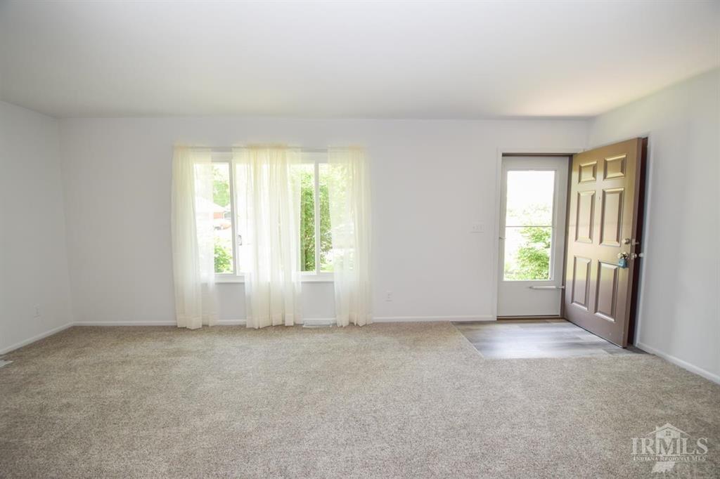 1604 South York Road Yorktown, IN 47396 - Photo 10 of 26 Gallery Image 10