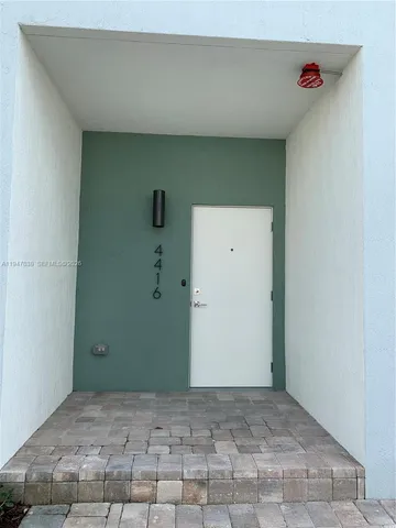$3,550 | 4416 Northwest 9th Street, Unit 4416, Plantation, FL 33317