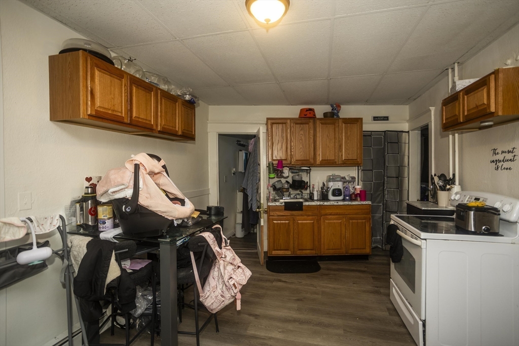 583 Chicopee Street Chicopee, MA 01013 - Photo 12 of 23
