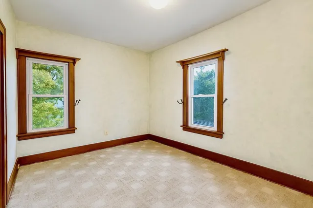 $140,000 | 414 8th Street Southeast, Waseca, MN 56093