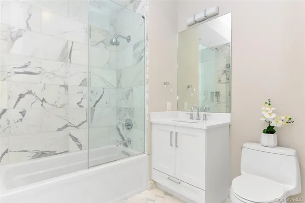 $10,800 | 601 Grist Mill Circle, Unit 601, Roslyn, NY 11576