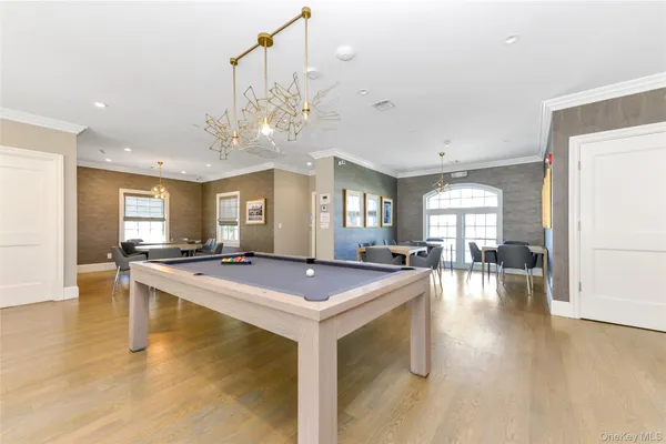 $10,800 | 601 Grist Mill Circle, Unit 601, Roslyn, NY 11576