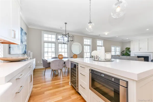 $10,800 | 601 Grist Mill Circle, Unit 601, Roslyn, NY 11576