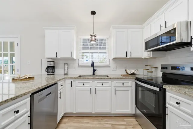 $345,900 | 4360 Marilyn Court, Gulf Breeze, FL 32563