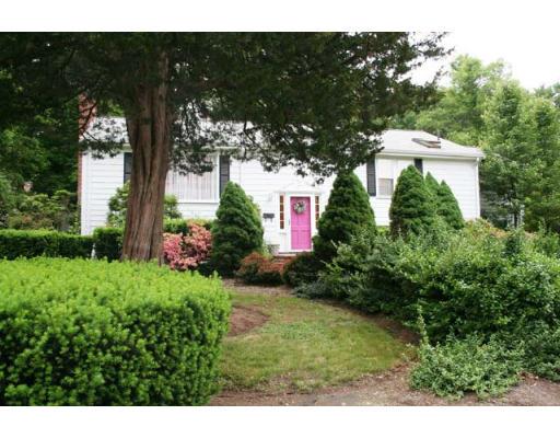 39 Old Pasture Road Cohasset, MA 02025 - Photo 1 of 18 Gallery Image 1