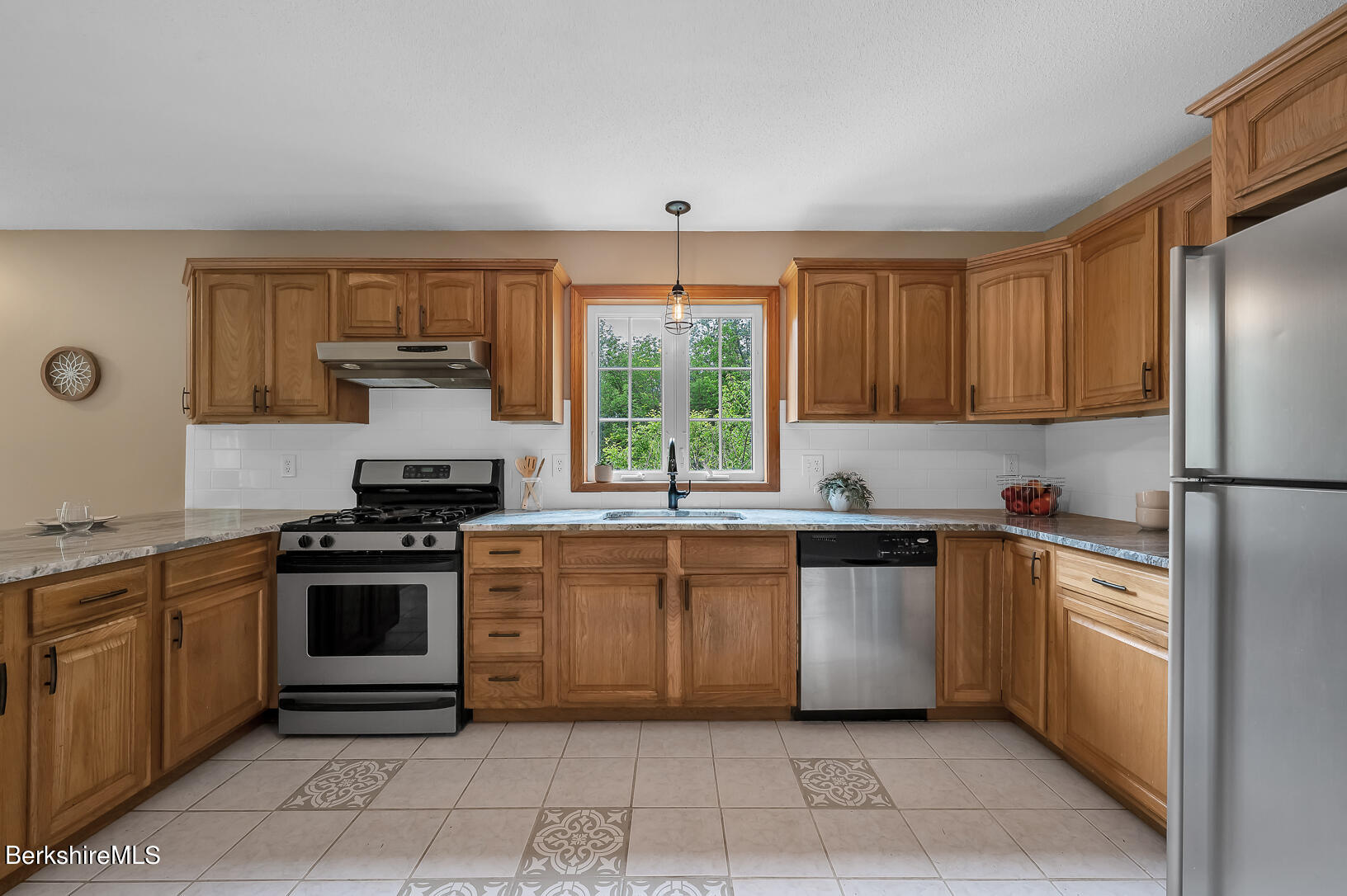 1273 Algerie Road Otis, MA 01029 - Photo 11 of 39 Kithcen