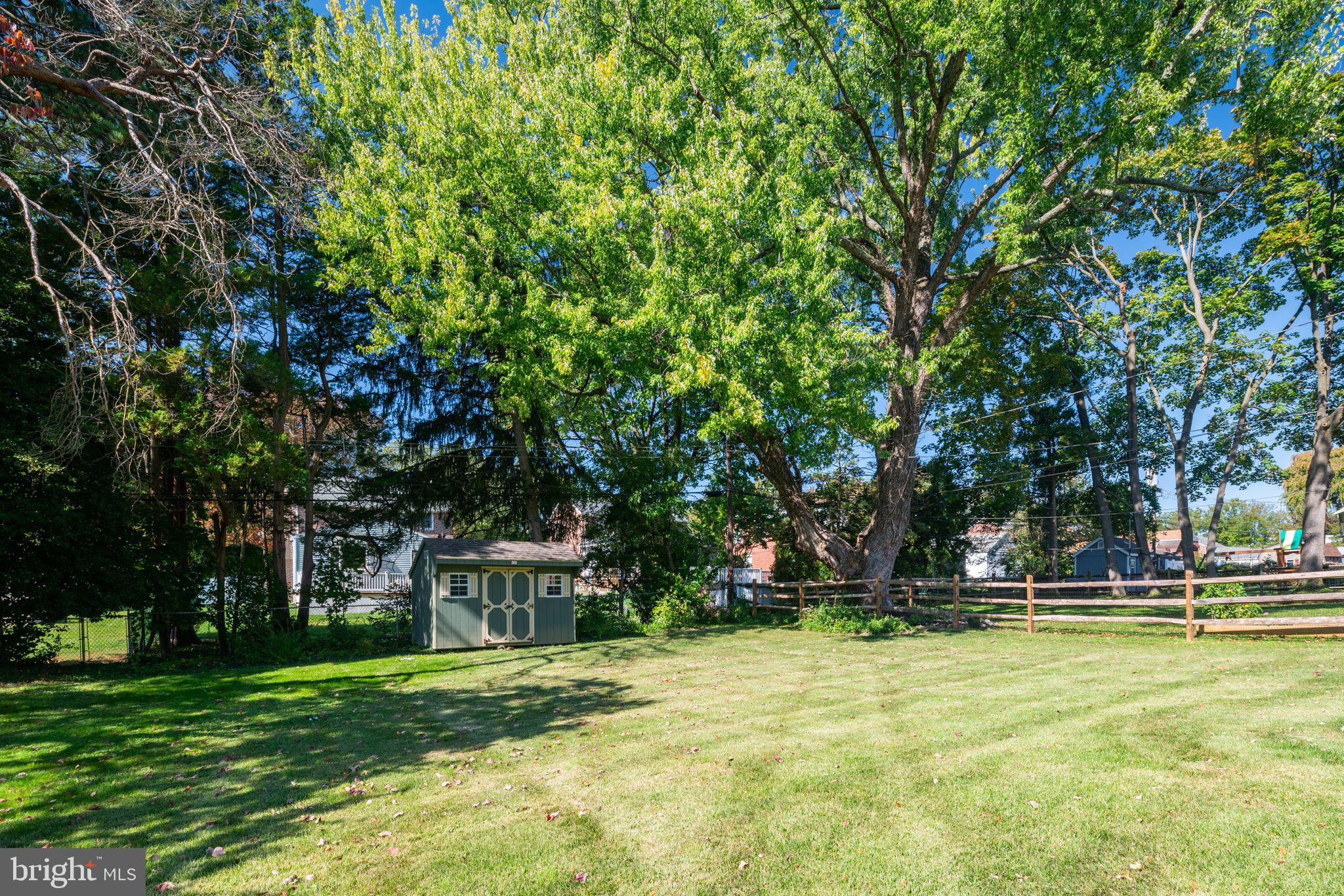 56 Worrell Drive Springfield, PA 19064 - Photo 4 of 33 So many possibilities!