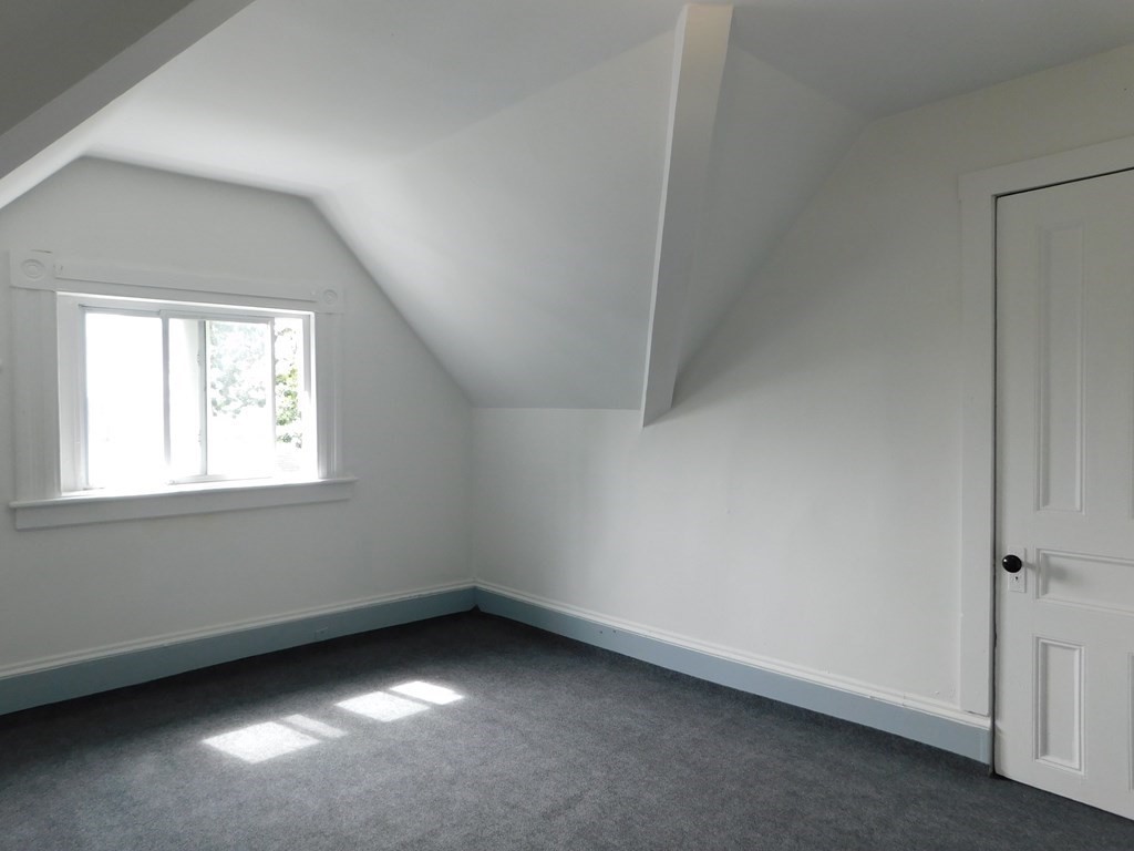 31 Fremont Street Springfield, MA 01105 - Photo 8 of 19 Gallery Image 8