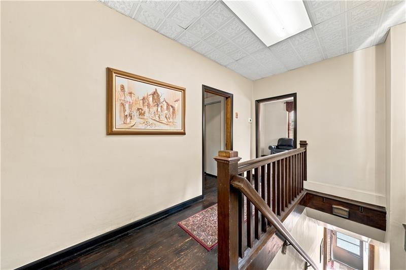 1329 Anderson Road Pittsburgh, PA 15209 - Photo 18 of 37 Gallery Image 18