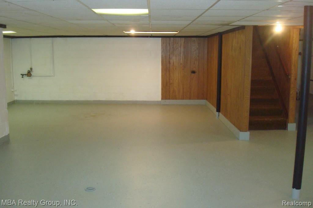 20635 Middlebelt Road Romulus, MI 48174 - Photo 37 of 38 20635 Middlebelt 036.jpg