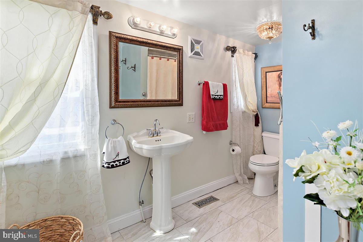 10304 Shingle Landing Road Bishopville, MD 21813 - Photo 17 of 78 Gallery Image 17