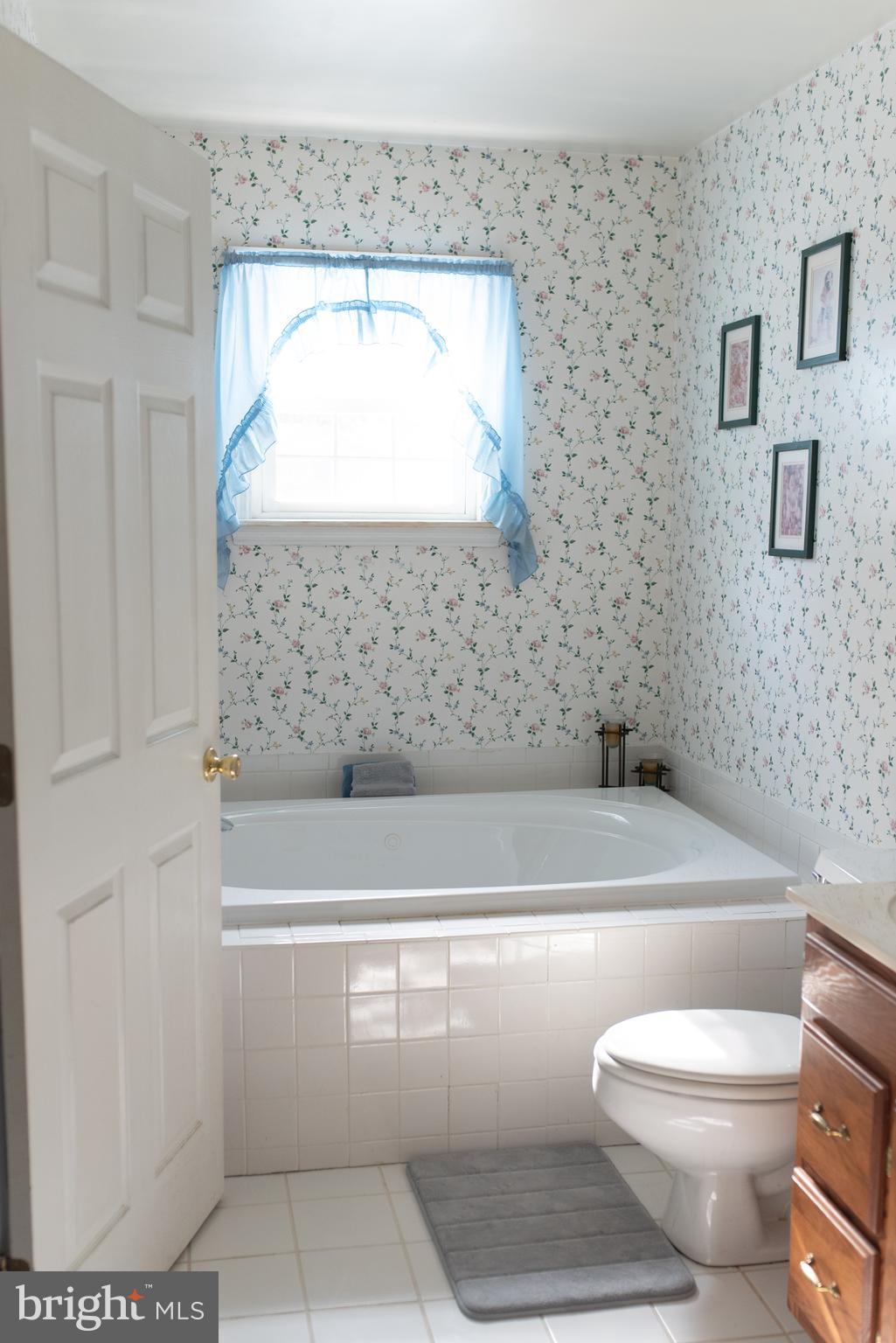 2048 Mill Road Norristown, PA 19403 - Photo 45 of 52 Main Bedroom Bath with Jetted Tub.