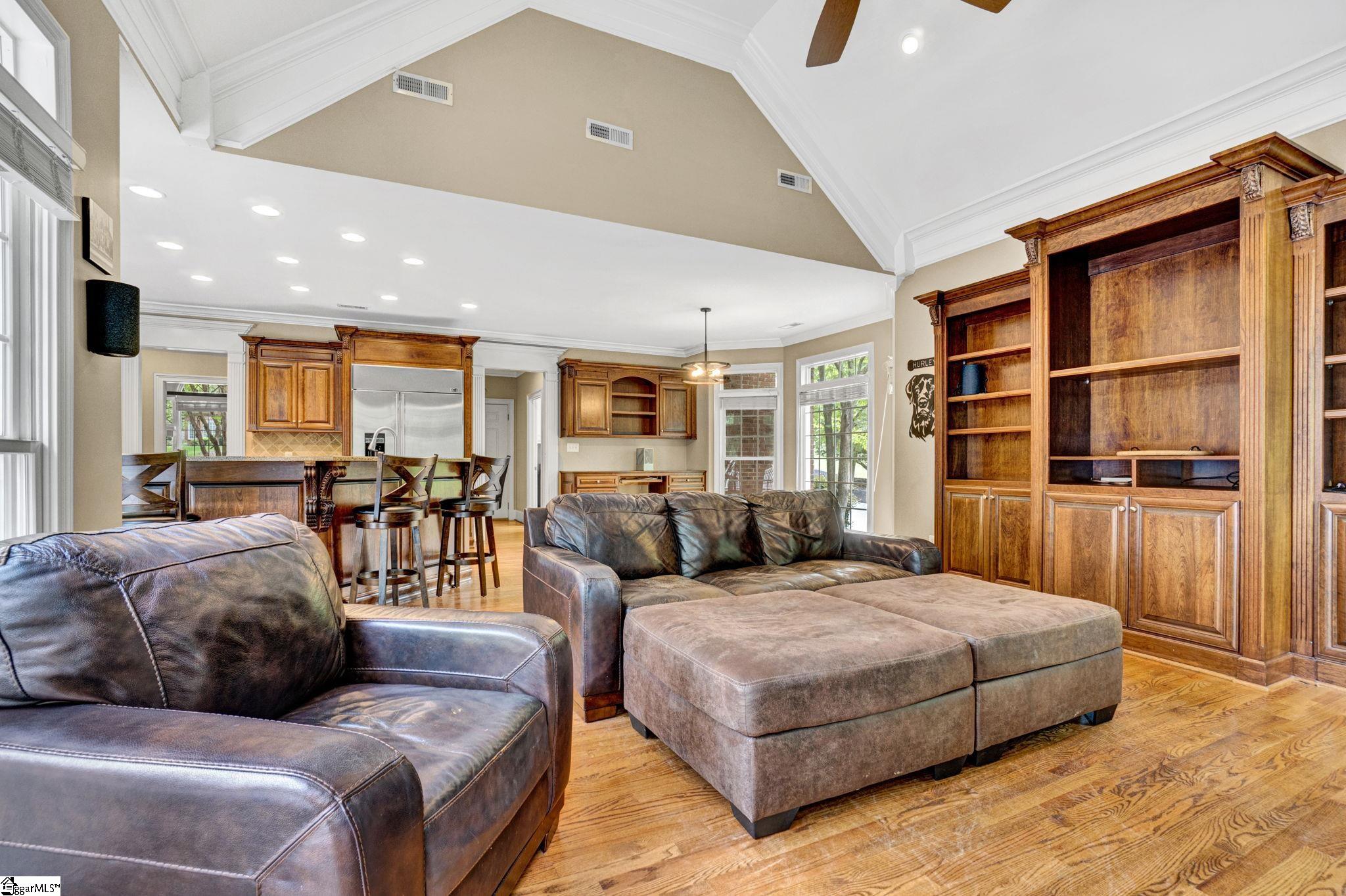 881 Inverness Circle Spartanburg, SC 29306 - Photo 14 of 36