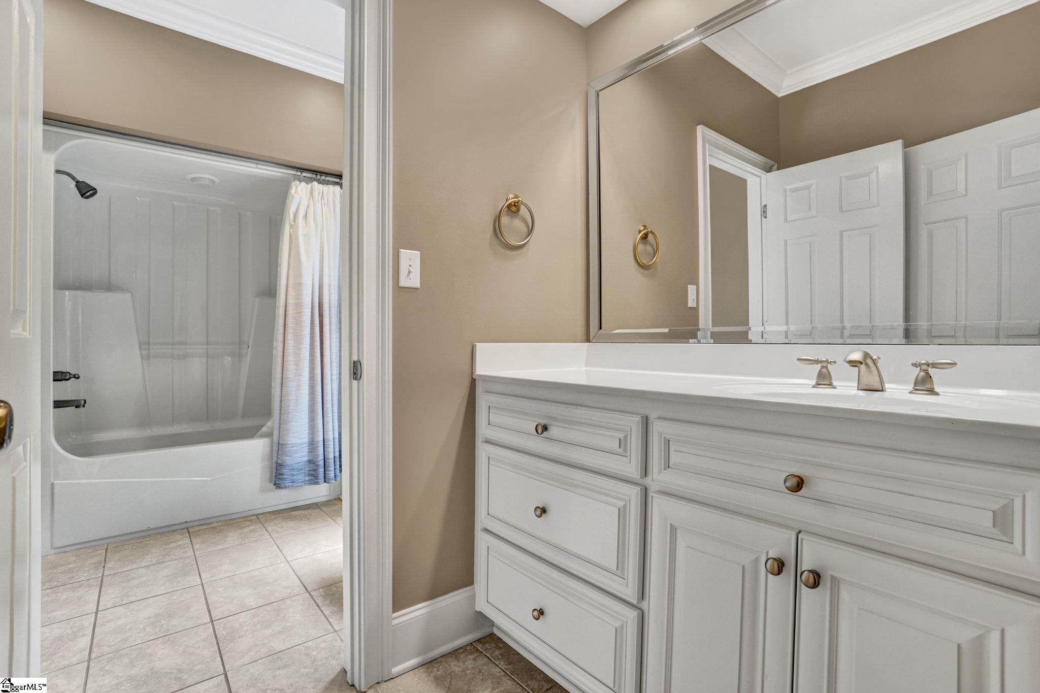 881 Inverness Circle Spartanburg, SC 29306 - Photo 28 of 36