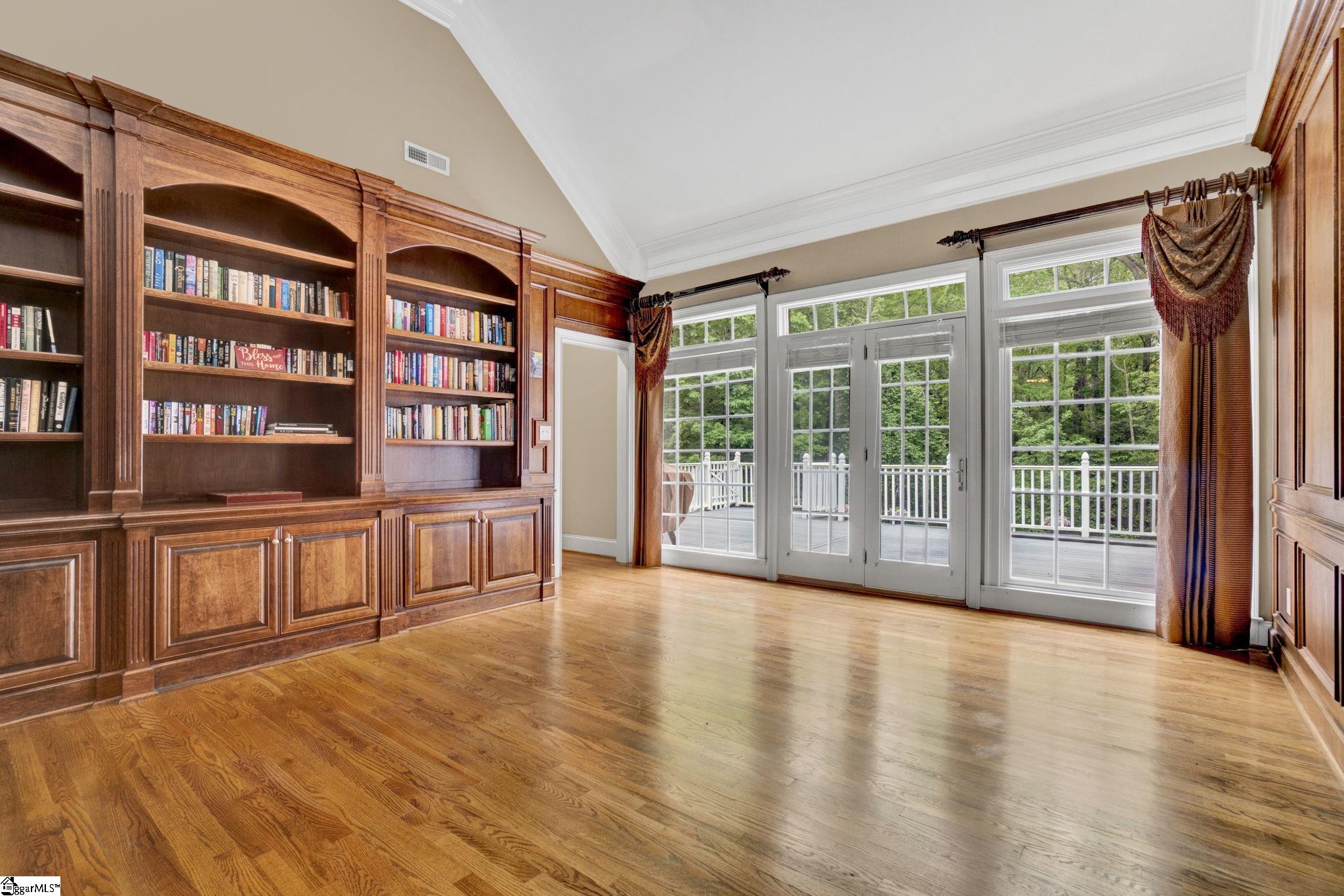 881 Inverness Circle Spartanburg, SC 29306 - Photo 7 of 36